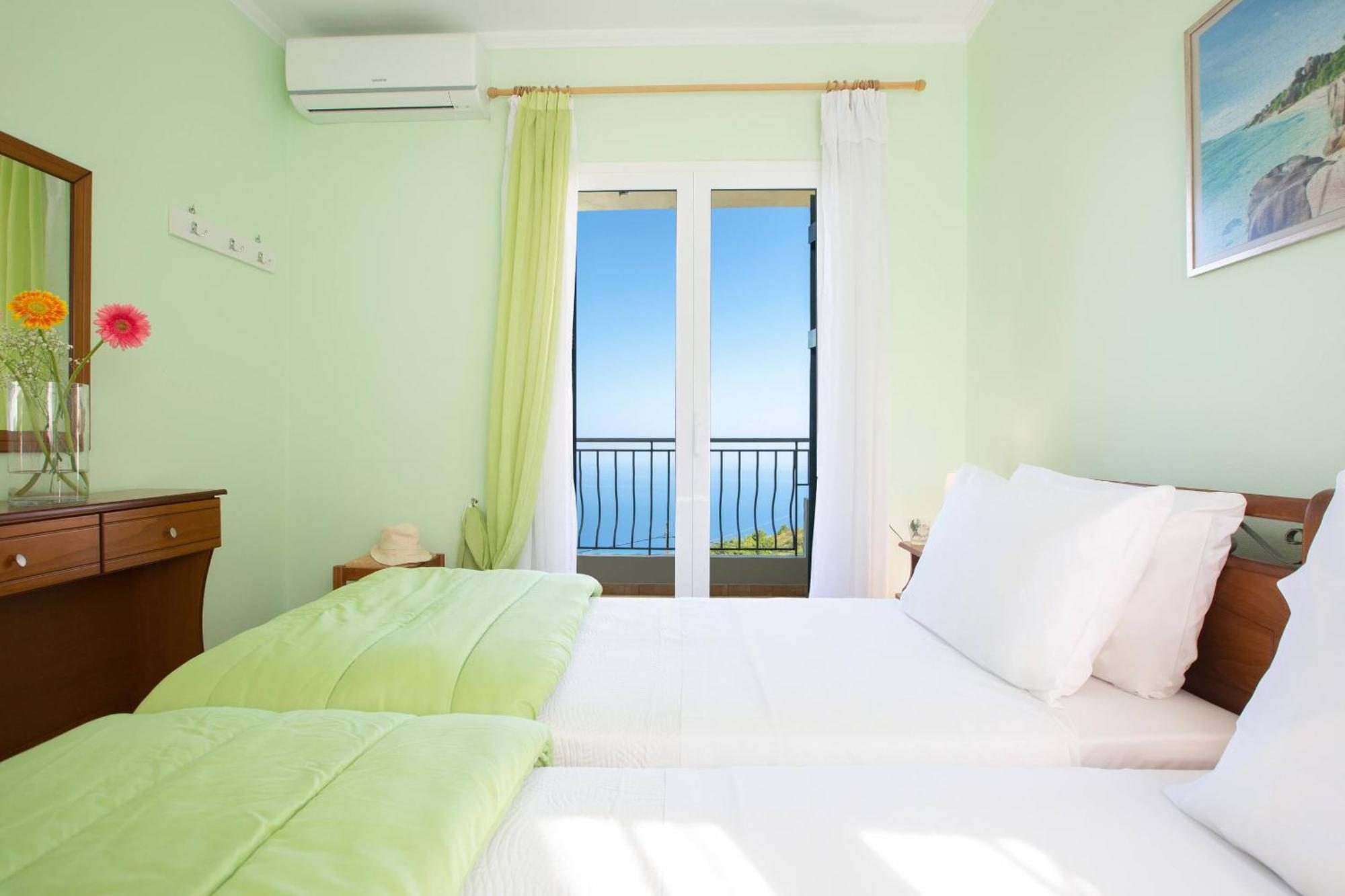Natura Villas Drymon Exterior photo